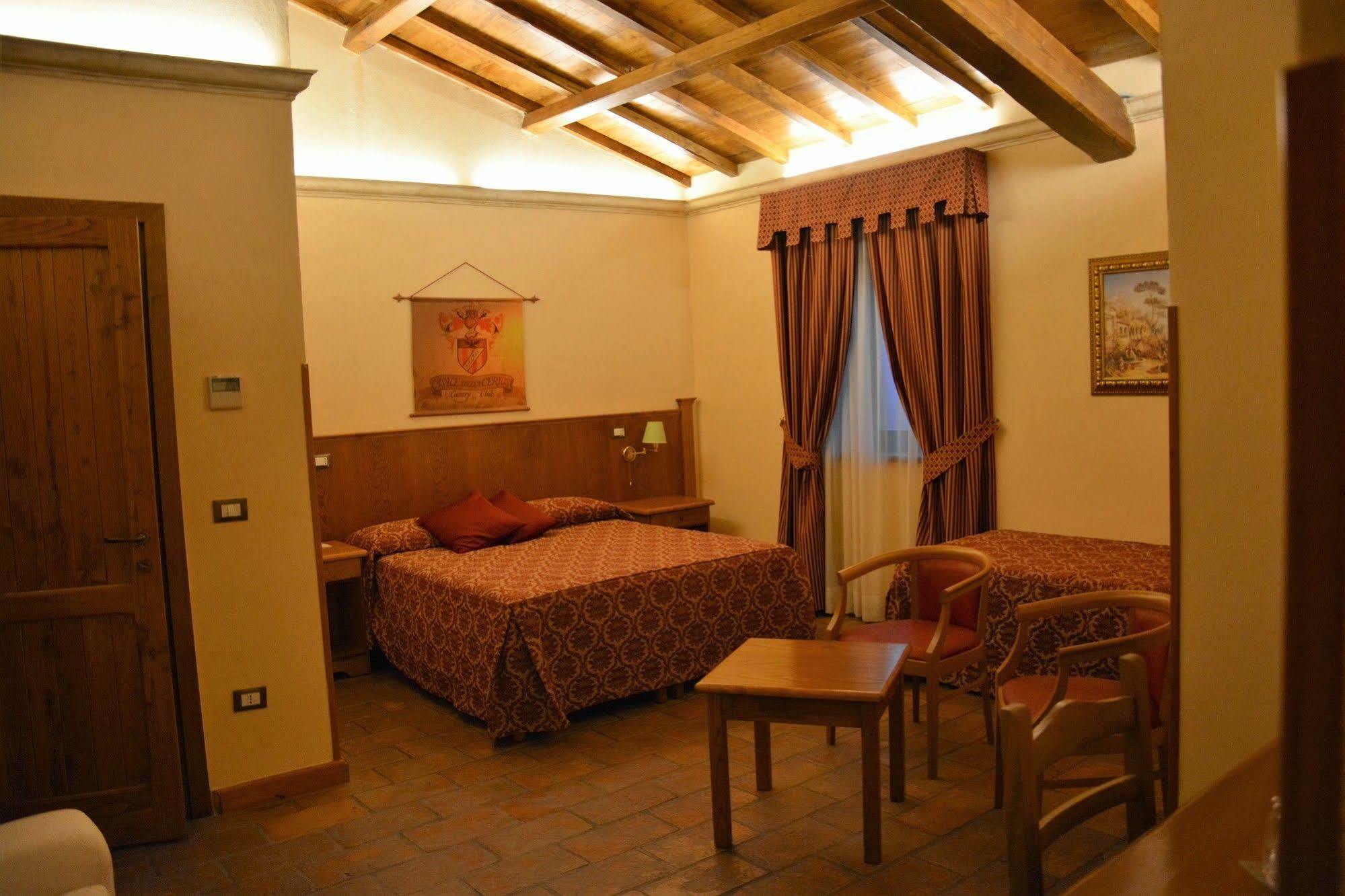 Casale Certosa Hotel Pavona Exterior photo
